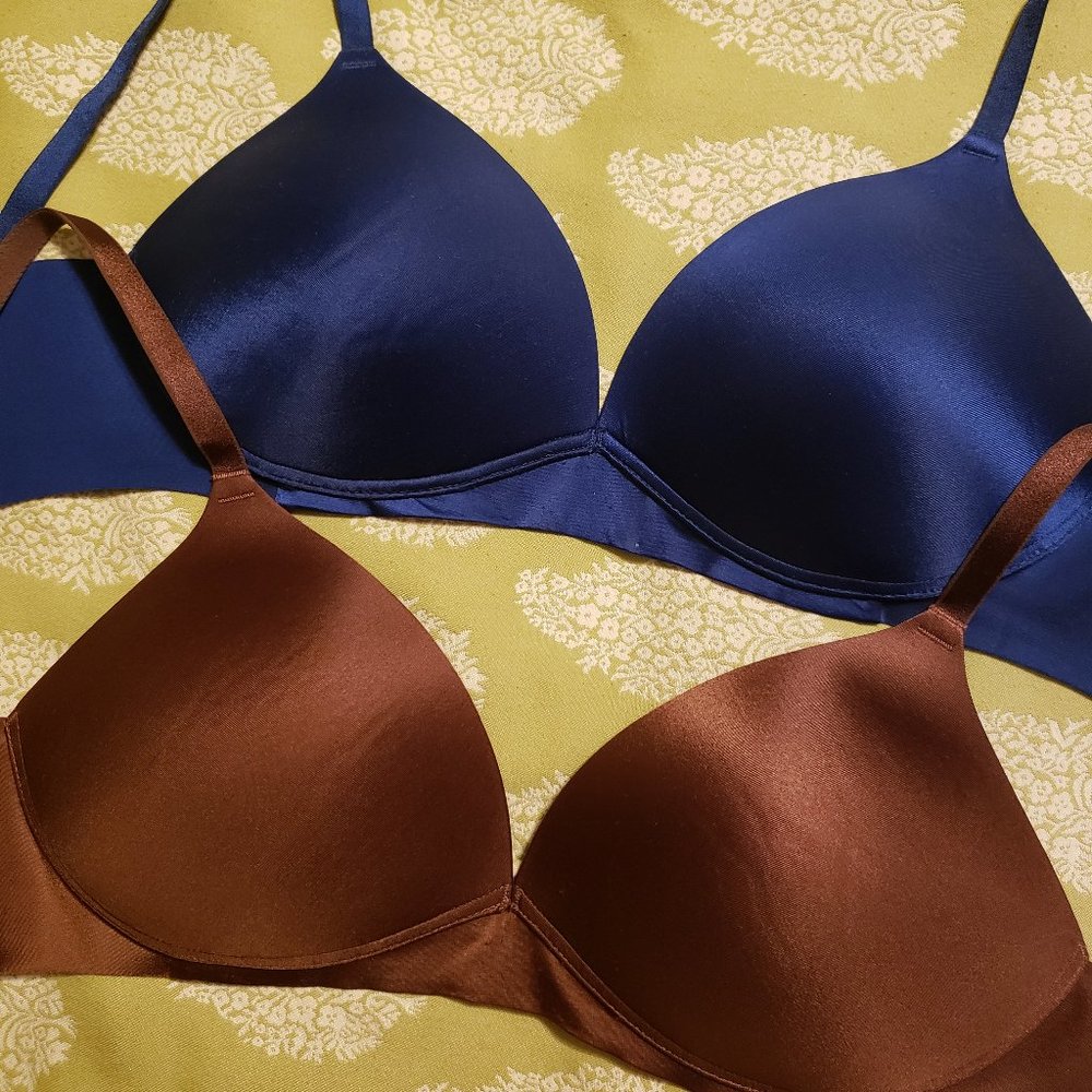 Ambrielle bra 36C Smoothing Wireless Lift